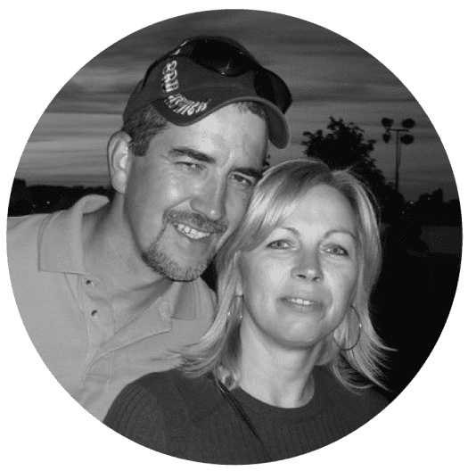 Image of the owners of Designs Plus Custom Shirts Rhonda and Steve Firth